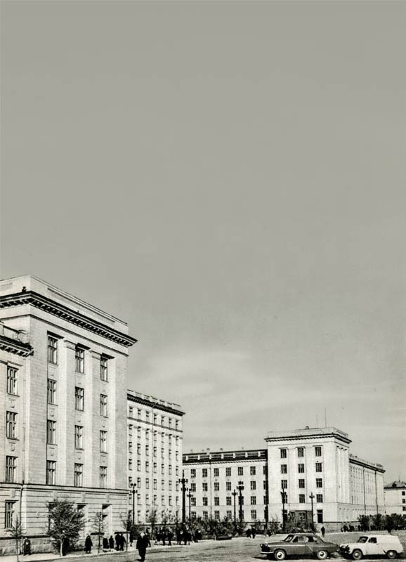 Главный корпус ЮУрГУ, 80-е годы 20-го века