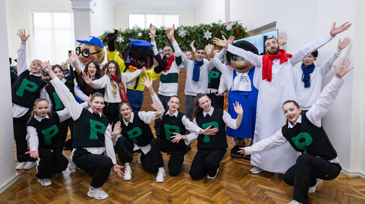 Традиции, желания и дружеская атмосфера: в ЮУрГУ отметили День студента ярким праздником